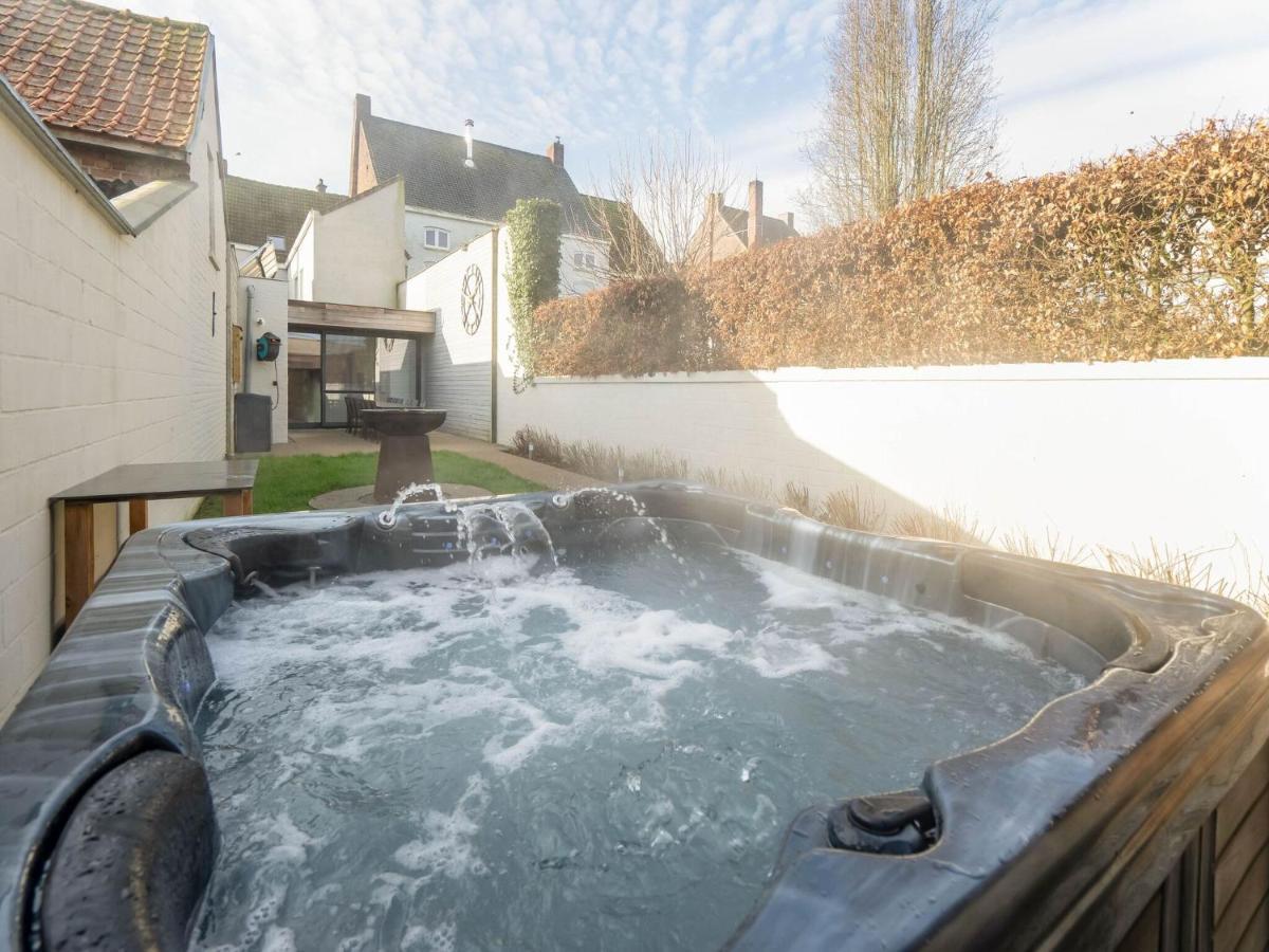 Lovely Holiday Home In Roesbrugge With Sauna And Bubble Bath Buitenkant foto